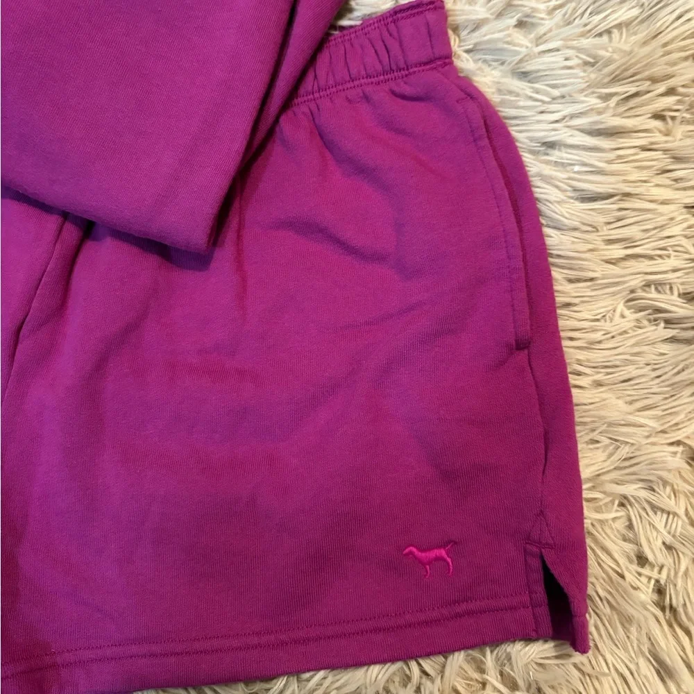 VS Pink Lounge Set - Picture 2 of 5